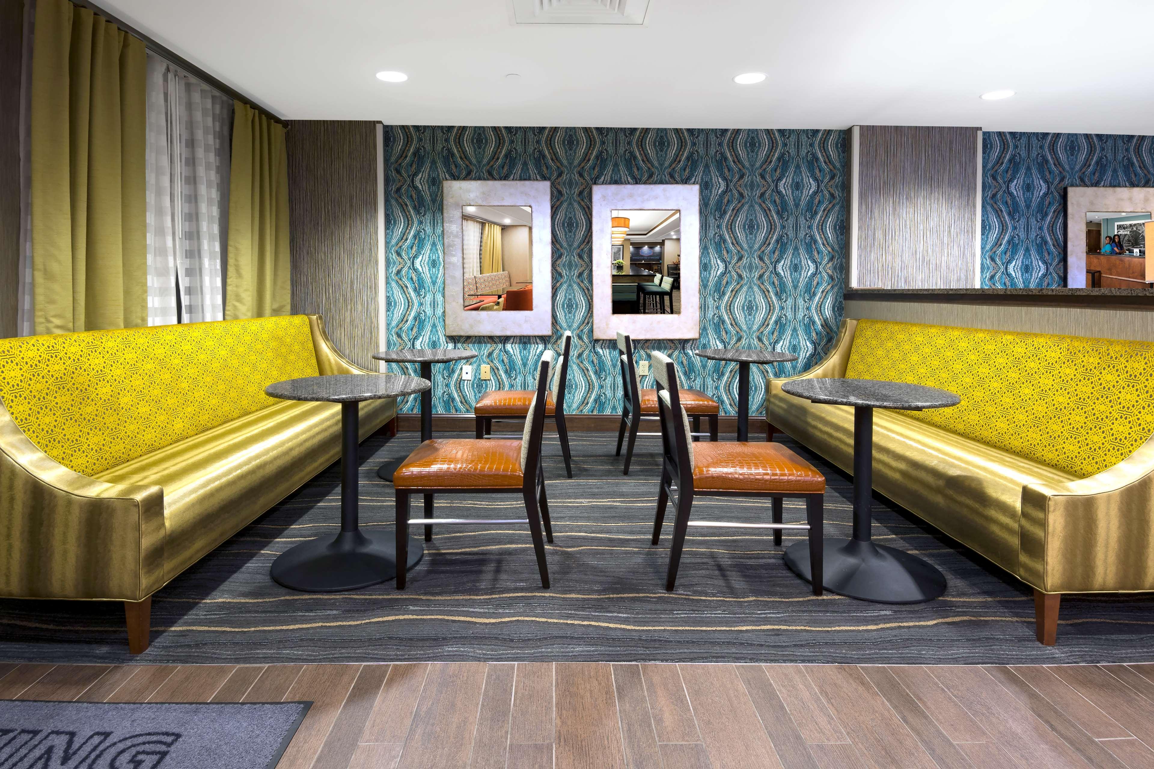 Hampton Inn Winston-Salem Hanes Mall Exterior photo