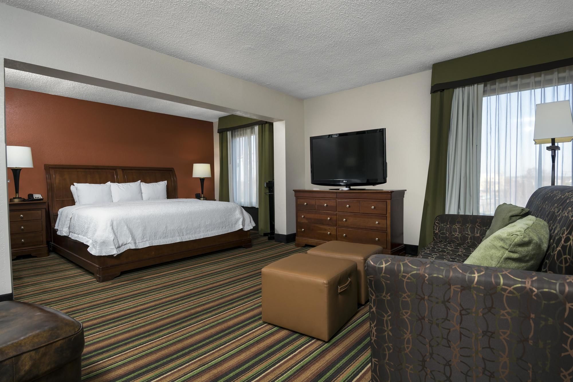 Hampton Inn Winston-Salem Hanes Mall Exterior photo
